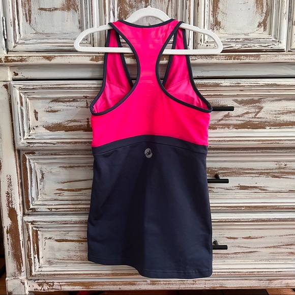 NWOT Aerie Fit workout top - Picture 2 of 2